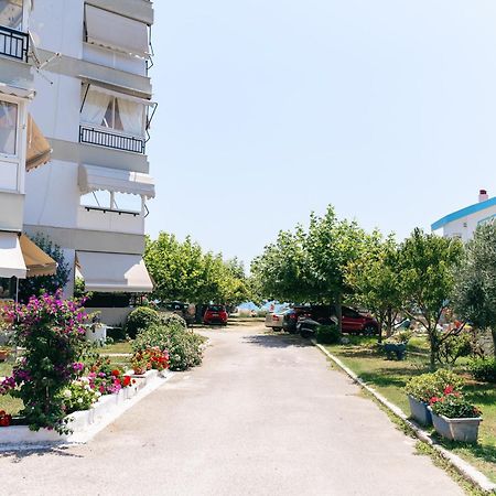 Apartamento Aqua Heaven Nea Iraklitsa Exterior foto